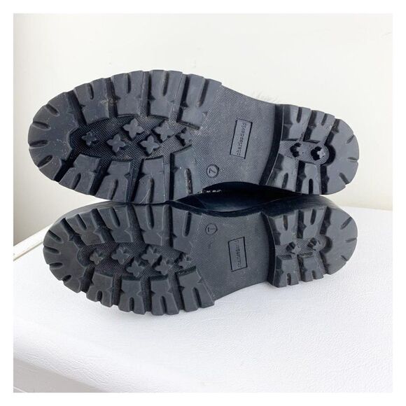 Charles David Ramses Combat Style Black Leather Fur Trim Lug Sole Warm Bootie - Picture 8 of 9